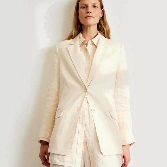 Everlane The Linen Oversized Blazer in Canvas - Picture 15 of 16